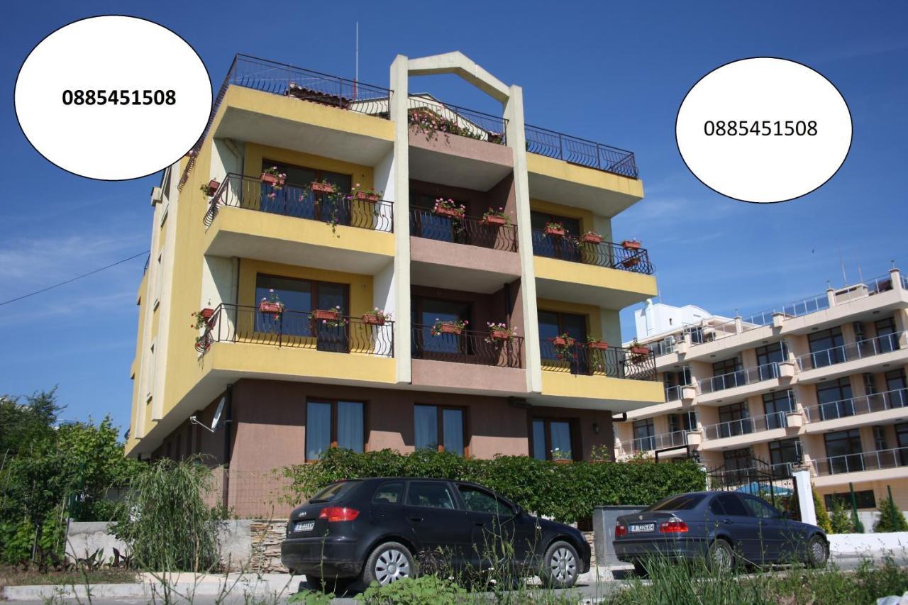 Family Hotel Akra TTchernomorets Extérieur photo